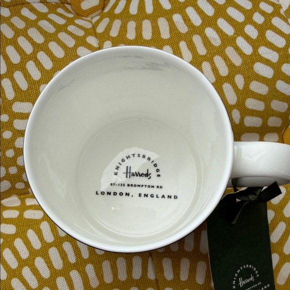 Harrods Caviar Black and White Mug from London - Picture 3 of 5